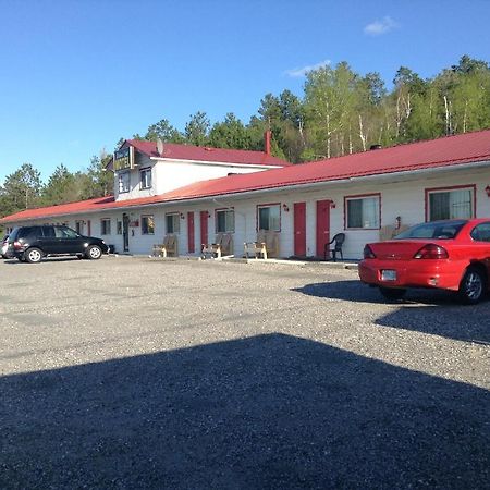 Richard Lake Motel Coniston Екстер'єр фото