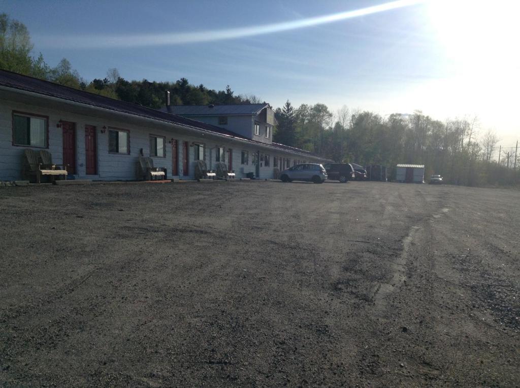 Richard Lake Motel Coniston Екстер'єр фото